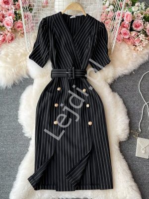 Elgancka sukienka ołówkowa w czarnym kolorze w białe paski 4179